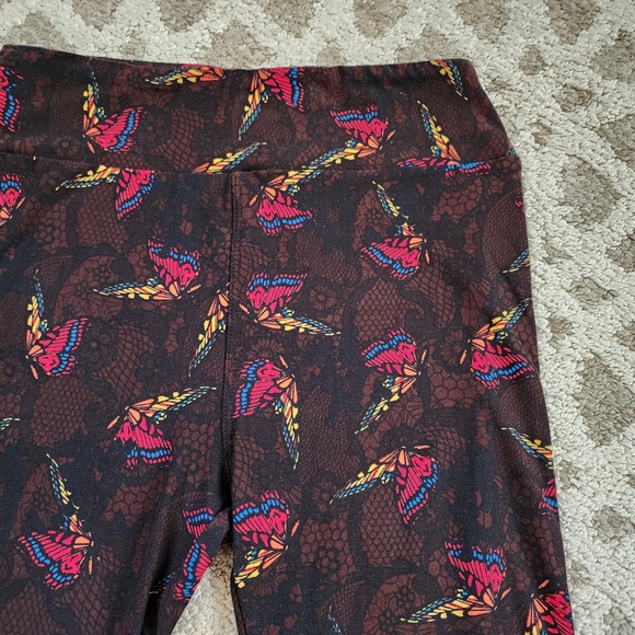 LuLaRoe Legging Bundle of 3 - Picture 6 of 9